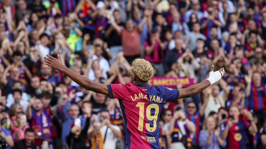 Lamine Yamal potentially taking on the iconic number 10 shirt